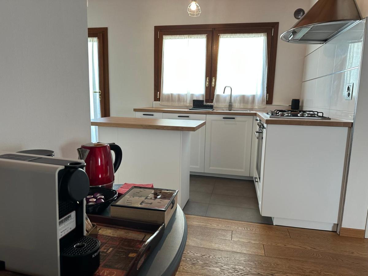 Ng Guest House Il Ris 사사리 외부 사진