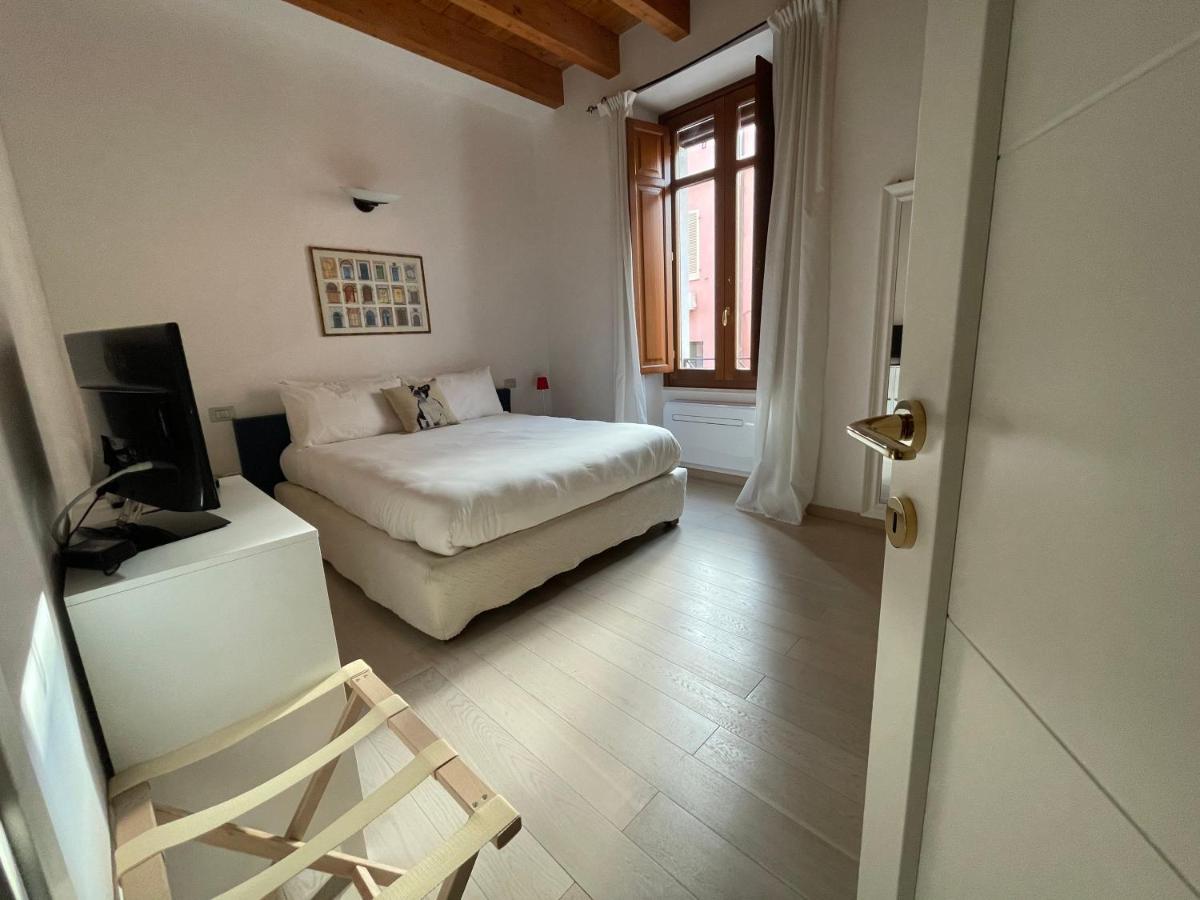 Ng Guest House Il Ris 사사리 외부 사진