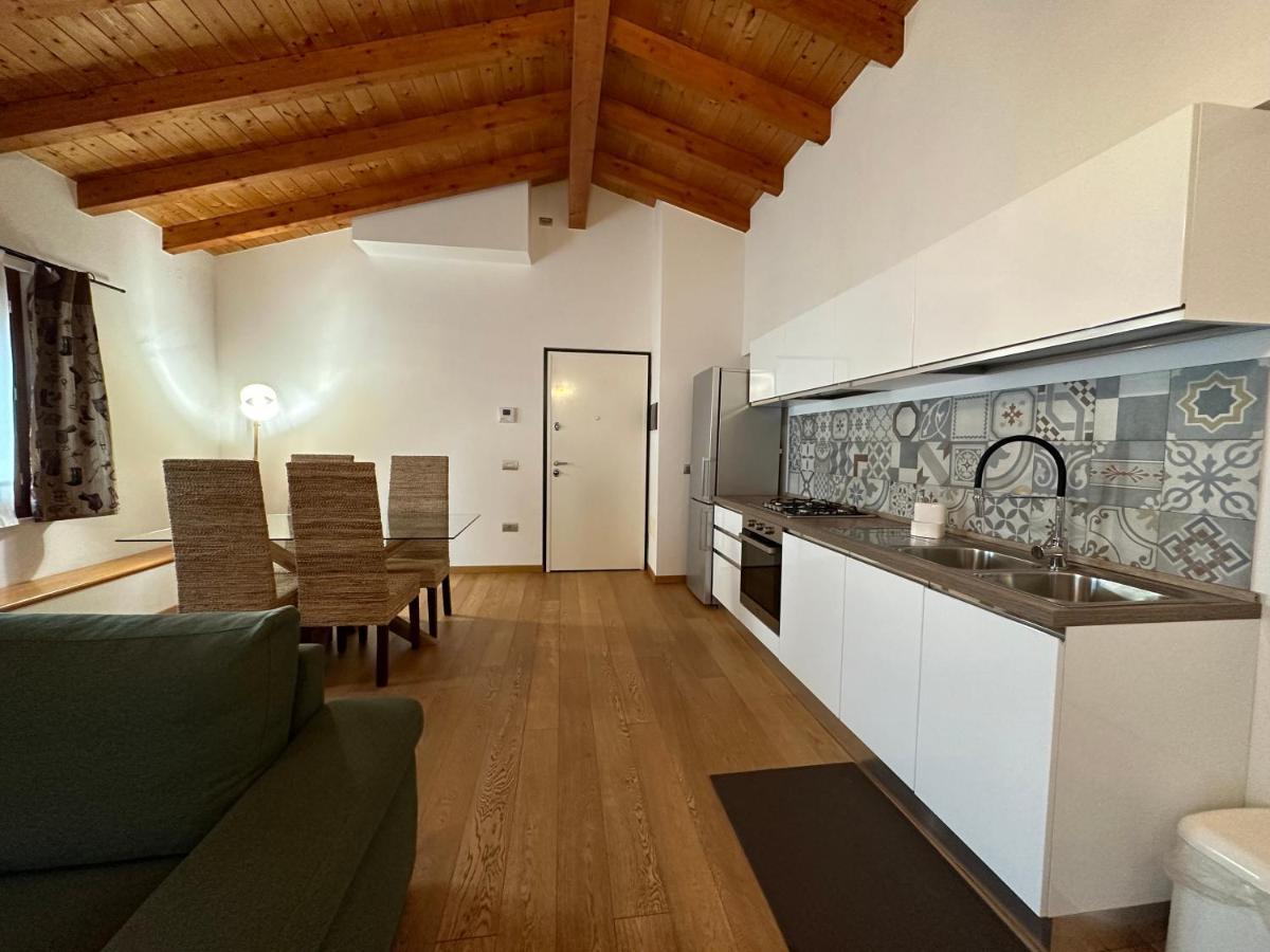 Ng Guest House Il Ris 사사리 외부 사진