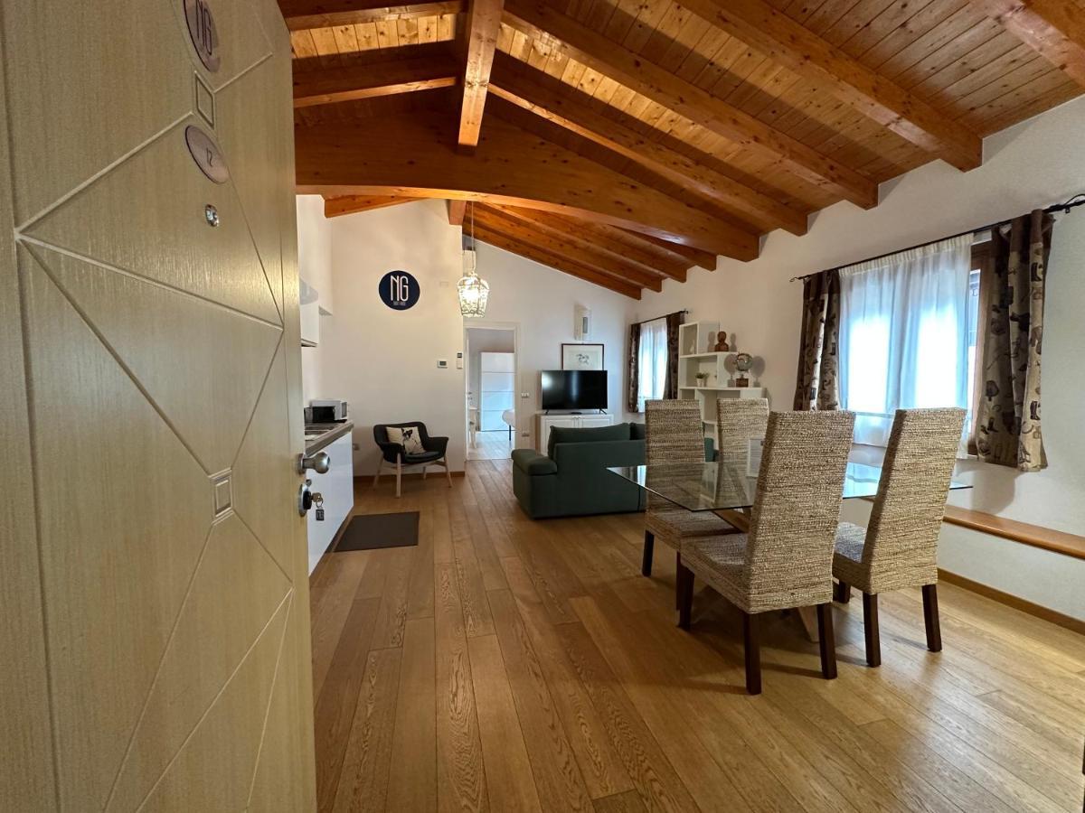 Ng Guest House Il Ris 사사리 외부 사진